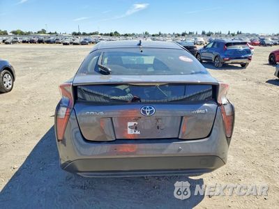 Zdjęcie 6 z 13 samochodu: 2018 TOYOTA PRIUS THREE VIN:JTDKARFU8J3067353 - miniatura