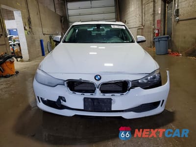 Piąte zdjęcie samochodu w środku: 2015 BMW 320 I XDRIVE VIN:WBA3C3C58FP662886 - miniatura