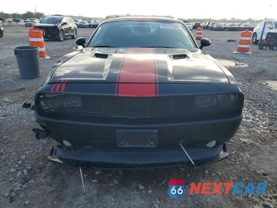 Piąte zdjęcie samochodu w środku: 2014 DODGE CHALLENGER SXT VIN:2C3CDYAG6EH160810 - miniatura