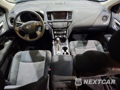 Zdjęcie 8 z 14 samochodu: 2017 NISSAN PATHFINDER SV VIN:5N1DR2MMXHC663730 - miniatura