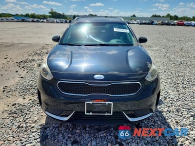 Piąte zdjęcie samochodu w środku: 2019 KIA NIRO LX VIN:KNDCB3LC4K5259157 - miniatura