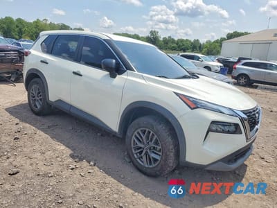 Czwarte zdjęcie samochodu z boku: 2022 NISSAN ROGUE S VIN:5N1BT3AA1NC705688 - miniatura