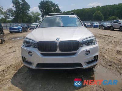 Piąte zdjęcie samochodu w środku: 2017 BMW X5 XDR40E VIN:5UXKT0C54H0S80510 - miniatura