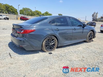 Trzecie zdjęcie samochodu z tyłu: 2025 TOYOTA CAMRY SE VIN:4T1DBADK5SU513684 - miniatura