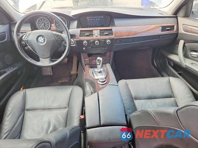 Zdjęcie 8 z 12 samochodu: 2008 BMW 528 XI VIN:WBANV13538CZ53703 - miniatura