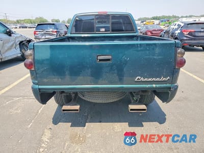 Zdjęcie 6 z 12 samochodu: 1998 CHEVROLET S TRUCK S10 VIN:1GCCS19X8W8236094 - miniatura
