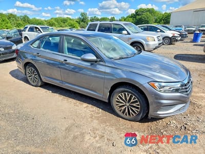 Czwarte zdjęcie samochodu z boku: 2020 VOLKSWAGEN JETTA S VIN:3VWCB7BU1LM026556 - miniatura