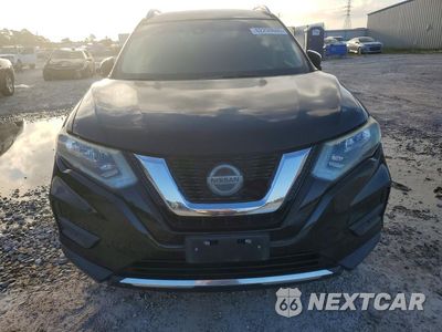 Piąte zdjęcie samochodu w środku: 2019 NISSAN ROGUE S VIN:5N1AT2MT3KC712916 - miniatura