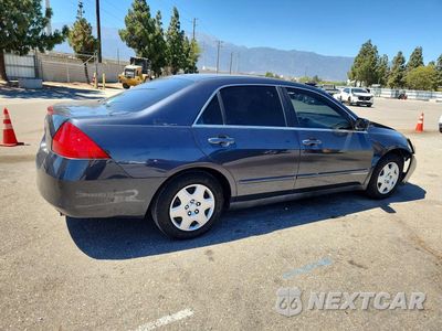 Trzecie zdjęcie samochodu z tyłu: 2007 HONDA ACCORD LX VIN:1HGCM56457A187525 - miniatura