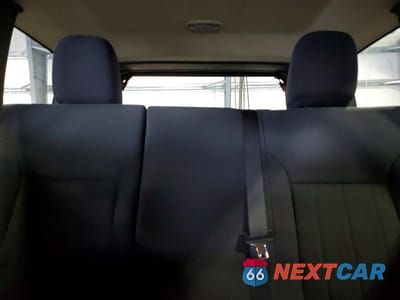 Zdjęcie 10 z 14 samochodu: 2011 JEEP LIBERTY SPORT VIN:1J4PN2GK4BW555997 - miniatura
