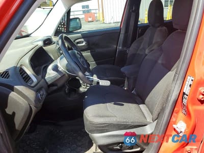 Zdjęcie 7 z 13 samochodu: 2015 JEEP RENEGADE LATITUDE VIN:ZACCJBBT7FPB92372 - miniatura