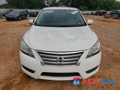 Piąte zdjęcie samochodu w środku: 2015 NISSAN SENTRA FE+ S VIN:3N1AB7AP6FY329029 - miniatura