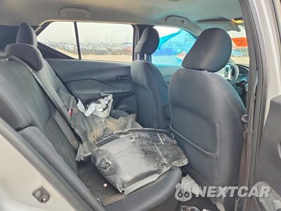 Zdjęcie 10 z 12 samochodu: 2020 NISSAN KICKS S VIN:3N1CP5BV3LL483444 - miniatura
