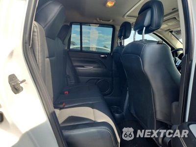 Zdjęcie 11 z 14 samochodu: 2015 JEEP COMPASS LATITUDE VIN:1C4NJDEB9FD105447 - miniatura