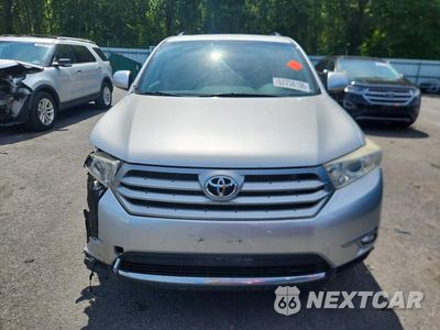 Piąte zdjęcie samochodu w środku: 2013 TOYOTA HIGHLANDER SE VIN:5TDBK3EH2DS216499 - miniatura