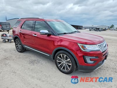 Czwarte zdjęcie samochodu z boku: 2017 FORD EXPLORER PLATINUM VIN:1FM5K8HT8HGC54048 - miniatura