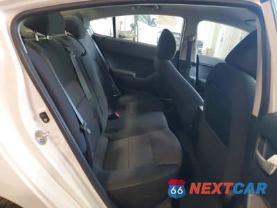 Zdjęcie 10 z 12 samochodu: 2018 KIA FORTE LX VIN:3KPFL4A72JE186203 - miniatura
