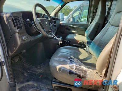 Zdjęcie 7 z 13 samochodu: 2013 CHEVROLET EXPRESS 1500 DELIVERY VAN VIN:1GCSGAFX1D1154750 - miniatura