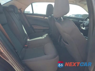 Zdjęcie 10 z 12 samochodu: 2020 CHRYSLER 300 TOURING VIN:2C3CCAAG7LH172603 - miniatura