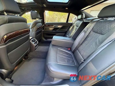 Zdjęcie 12 z 14 samochodu: 2022 BMW 740 XI VIN:WBA7T4C03NCK23662 - miniatura