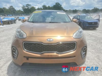 Piąte zdjęcie samochodu w środku: 2018 KIA SPORTAGE EX VIN:KNDPN3AC5J7480202 - miniatura