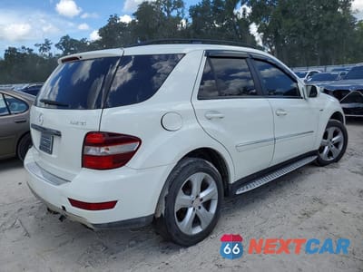 Trzecie zdjęcie samochodu z tyłu: 2009 MERCEDES-BENZ ML VIN:4JGBB25E09A471703 - miniatura