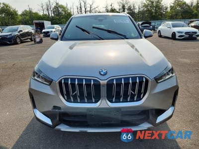 Piąte zdjęcie samochodu w środku: 2025 BMW X1 XDRIVE28I VIN:WBX73EF05S5036110 - miniatura