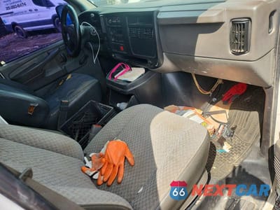 Zdjęcie 8 z 13 samochodu: 2005 CHEVROLET EXPRESS G3500 VIN:1GBHG31UX51110965 - miniatura