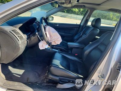 Zdjęcie 7 z 12 samochodu: 2005 HONDA ACCORD EX VIN:1HGCM66525A052286 - miniatura