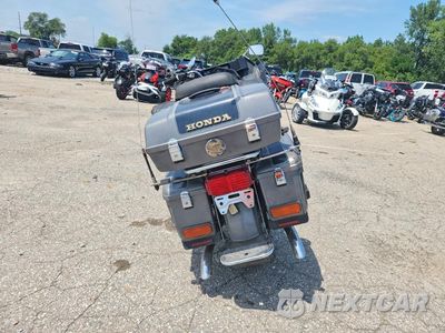 Czwarte zdjęcie samochodu z boku: 1983 HONDA GL1100 A VIN:1HFSC0220DA318463 - miniatura