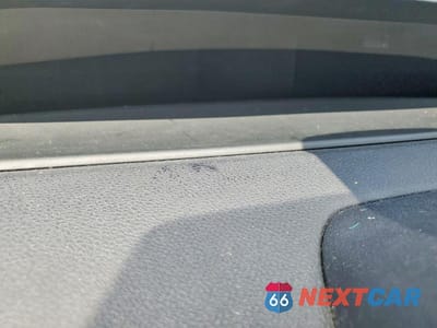 Zdjęcie 9 z 14 samochodu: 2017 TOYOTA PRIUS TWO VIN:JTDKBRFU8H3031248 - miniatura