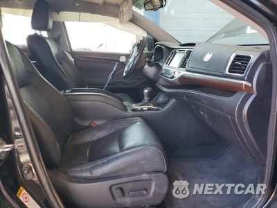 Zdjęcie 7 z 13 samochodu: 2015 TOYOTA HIGHLANDER LIMITED VIN:5TDYKRFH9FS075333 - miniatura