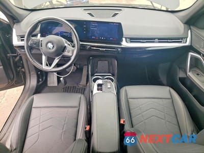 Zdjęcie 8 z 13 samochodu: 2024 BMW X1 XDRIVE28I VIN:WBX73EF08R5Z87508 - miniatura