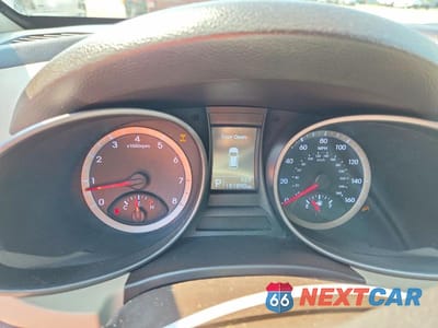 Zdjęcie 9 z 14 samochodu: 2015 HYUNDAI SANTA FE SPORT 2.4L VIN:5XYZUDLB4FG236041 - miniatura