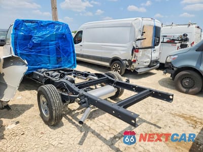Drugie zdjęcie samochodu z przodu: 2025 CHEVROLET EXPRESS 3500 VIN:1HA0GRF78SN005792 - miniatura