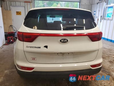 Zdjęcie 6 z 13 samochodu: 2017 KIA SPORTAGE LX VIN:KNDPMCAC1H7117408 - miniatura