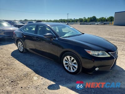 Czwarte zdjęcie samochodu z boku: 2013 LEXUS ES 300H VIN:JTHBW1GG3D2011096 - miniatura