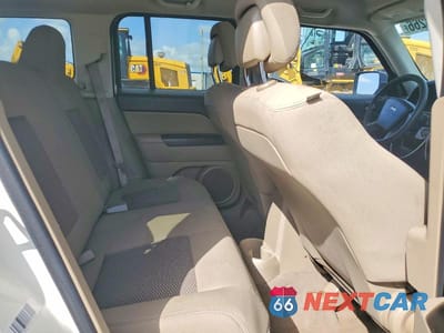 Zdjęcie 11 z 13 samochodu: 2010 JEEP PATRIOT SPORT VIN:1J4NT2GB2AD622040 - miniatura