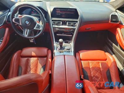 Zdjęcie 8 z 12 samochodu: 2022 BMW M8 VIN:WBSGV0C0XNCH03263 - miniatura