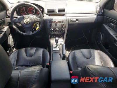 Zdjęcie 8 z 13 samochodu: 2007 MAZDA 3 HATCHBACK VIN:JM1BK344171672249 - miniatura