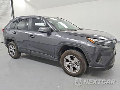 Czwarte zdjęcie samochodu z boku: 2025 TOYOTA RAV4 XLE VIN:2T3W1RFV6SC354233 - miniatura