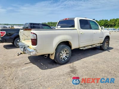 Trzecie zdjęcie samochodu z tyłu: 2006 TOYOTA TUNDRA DOUBLE CAB SR5 VIN:5TBET34176S500642 - miniatura