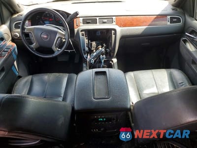 Zdjęcie 8 z 13 samochodu: 2013 GMC YUKON SLE VIN:1GKS1AE01DR337576 - miniatura