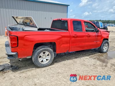 Trzecie zdjęcie samochodu z tyłu: 2018 CHEVROLET SILVERADO C1500 LT VIN:1GCRCREC2JZ124113 - miniatura