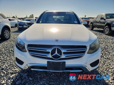 Piąte zdjęcie samochodu w środku: 2018 MERCEDES-BENZ GLC 300 VIN:WDC0G4JB5JV081711 - miniatura