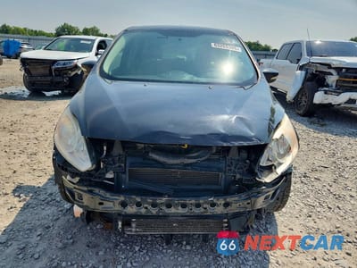 Piąte zdjęcie samochodu w środku: 2015 FORD C-MAX SE VIN:1FADP5AU0FL119630 - miniatura