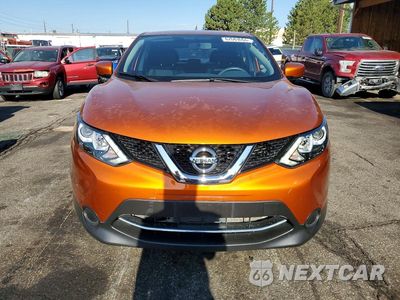 Piąte zdjęcie samochodu w środku: 2017 NISSAN ROGUE SPORT S VIN:JN1BJ1CR3HW102457 - miniatura