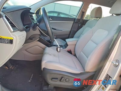 Zdjęcie 7 z 13 samochodu: 2017 HYUNDAI TUCSON SPORT VIN:KM8J33A27HU550339 - miniatura