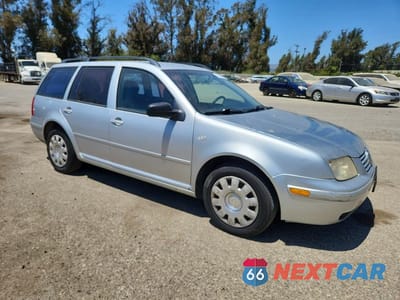 Czwarte zdjęcie samochodu z boku: 2004 VOLKSWAGEN JETTA GL VIN:WVWRL61J64W113625 - miniatura