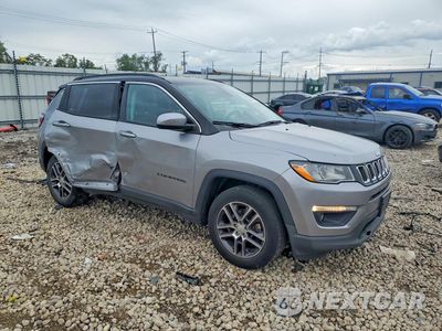 Czwarte zdjęcie samochodu z boku: 2018 JEEP COMPASS LATITUDE VIN:3C4NJCBB9JT461964 - miniatura